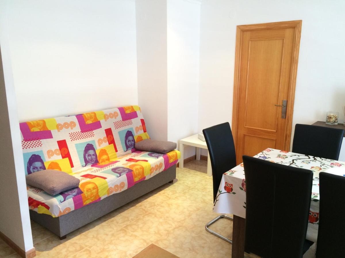 Ground Floor Apartment With 2Bdr And Private Parking บินารอส ภายนอก รูปภาพ